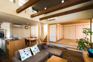 モダンにリノベーションされた店舗内観デザイン