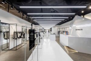 売上向上を目指した店舗リフォーム空間